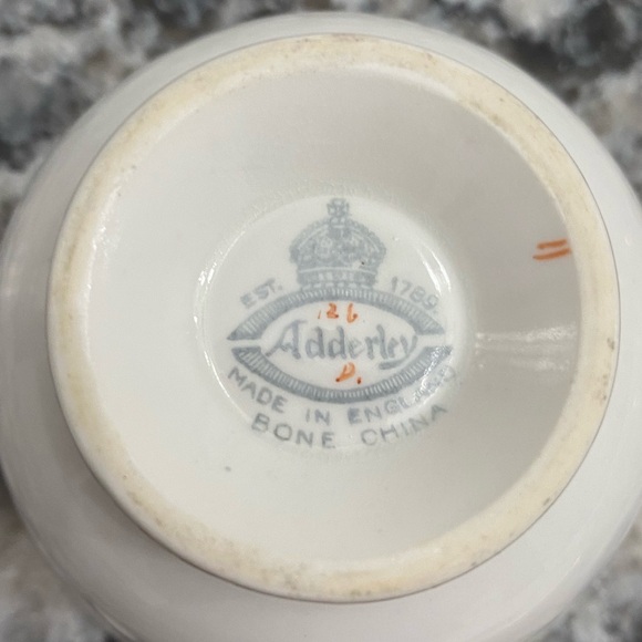 VERY RARE VINTAGE ADDERLEY BONE CHINA TEACUP AND SAUCER - Picture 8 of 12